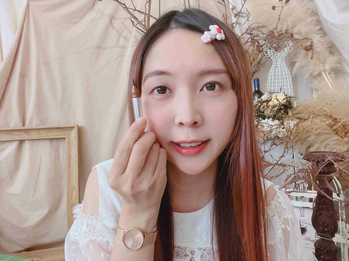 kalliestarr眼線液水眉筆旋轉口紅雙頭眼影筆 (113).jpg kalliestarr眼線液水眉筆旋轉口紅雙頭眼影筆 (113).jpg