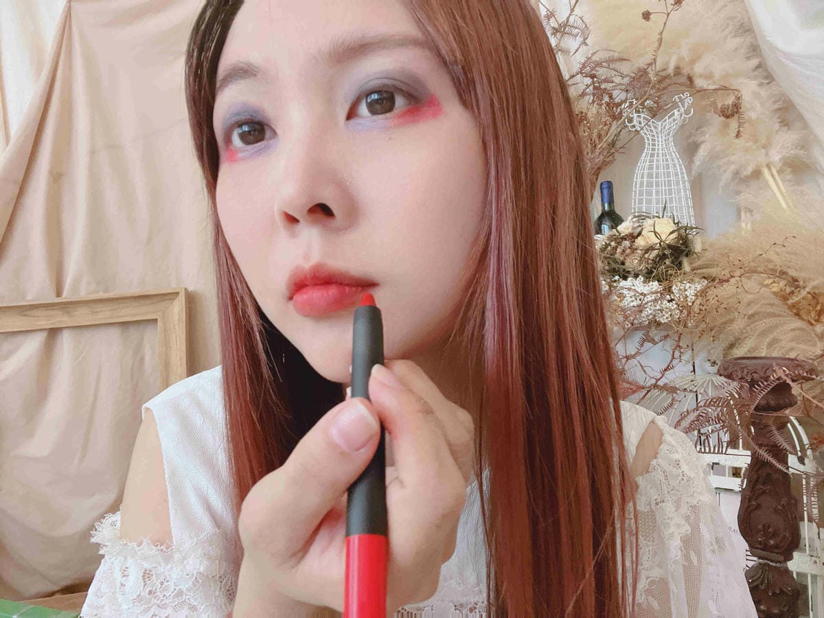 kalliestarr眼線液水眉筆旋轉口紅雙頭眼影筆 (117).jpg kalliestarr眼線液水眉筆旋轉口紅雙頭眼影筆 (117).jpg