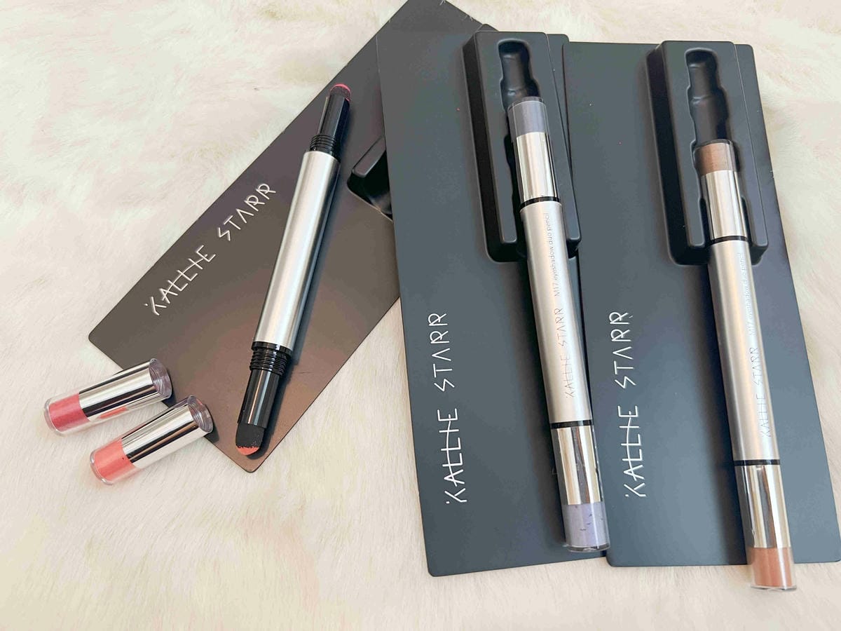 kalliestarr眼線液水眉筆旋轉口紅雙頭眼影筆 (7).jpg kalliestarr眼線液水眉筆旋轉口紅雙頭眼影筆 (7).jpg