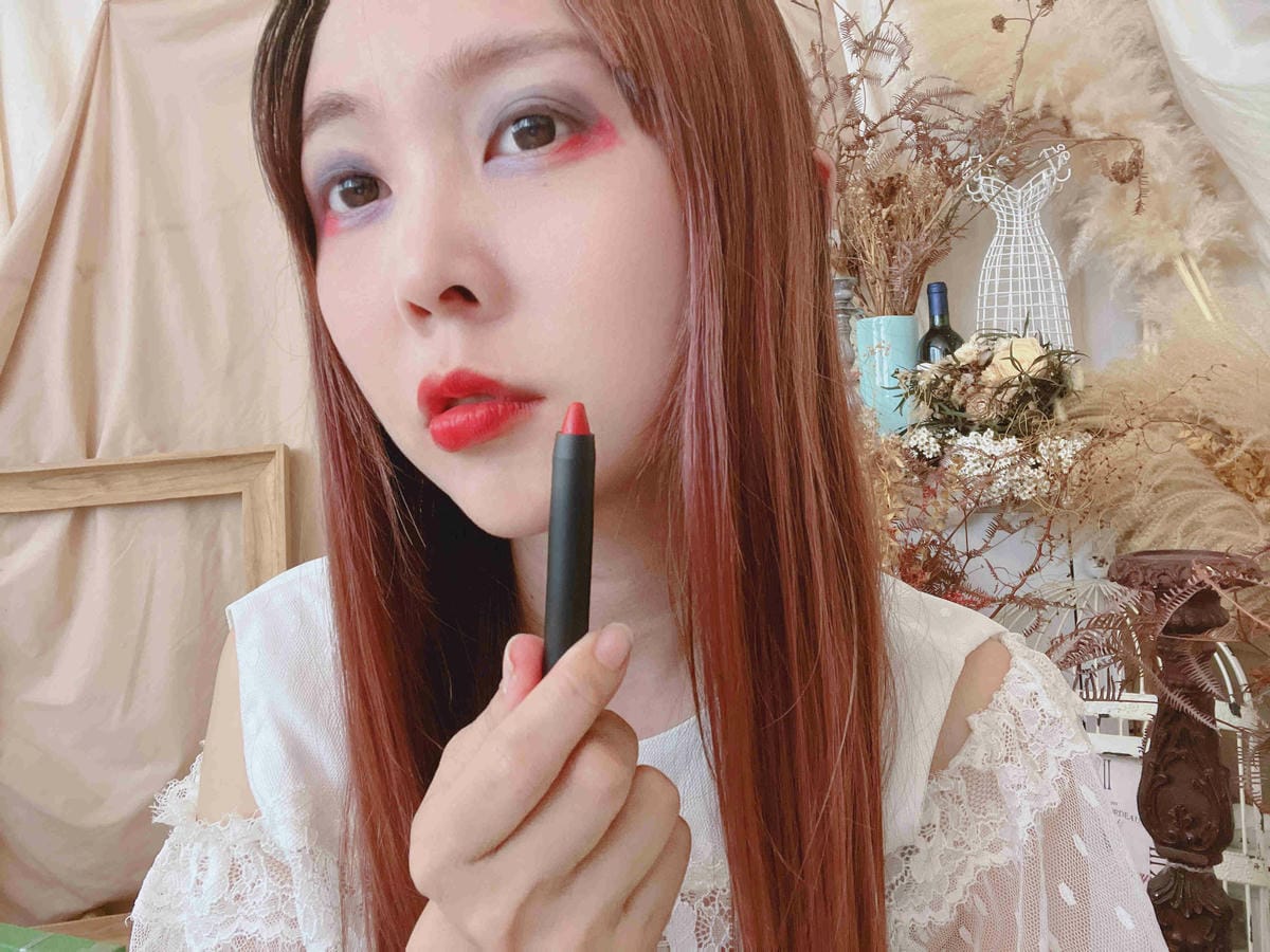 kalliestarr眼線液水眉筆旋轉口紅雙頭眼影筆 (118).jpg kalliestarr眼線液水眉筆旋轉口紅雙頭眼影筆 (118).jpg