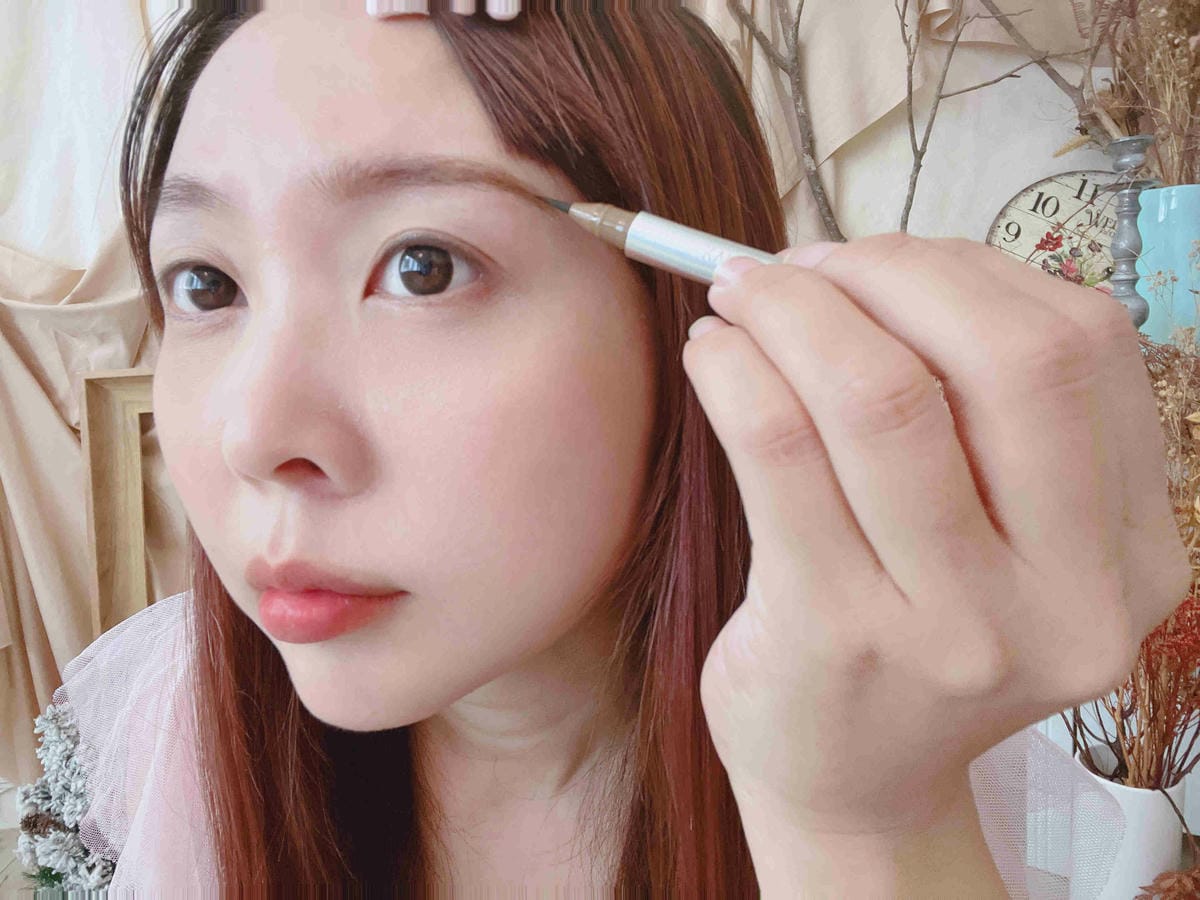 kalliestarr眼線液水眉筆旋轉口紅雙頭眼影筆 (83).jpg kalliestarr眼線液水眉筆旋轉口紅雙頭眼影筆 (83).jpg