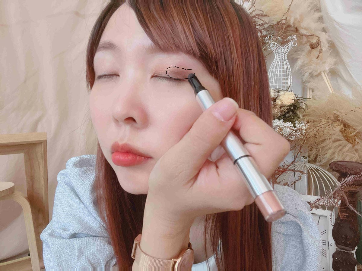 kalliestarr眼線液水眉筆旋轉口紅雙頭眼影筆 (54).jpg kalliestarr眼線液水眉筆旋轉口紅雙頭眼影筆 (54).jpg