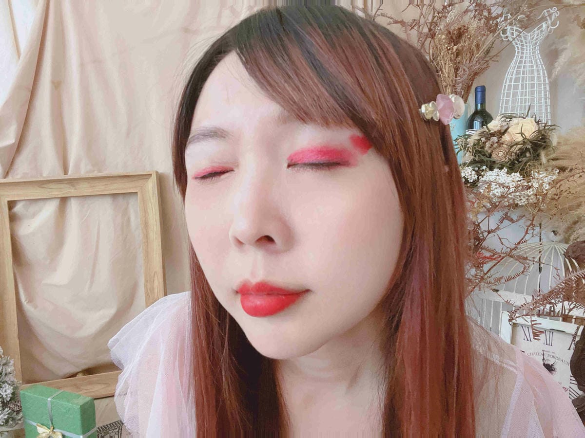 kalliestarr眼線液水眉筆旋轉口紅雙頭眼影筆 (103).jpg kalliestarr眼線液水眉筆旋轉口紅雙頭眼影筆 (103).jpg