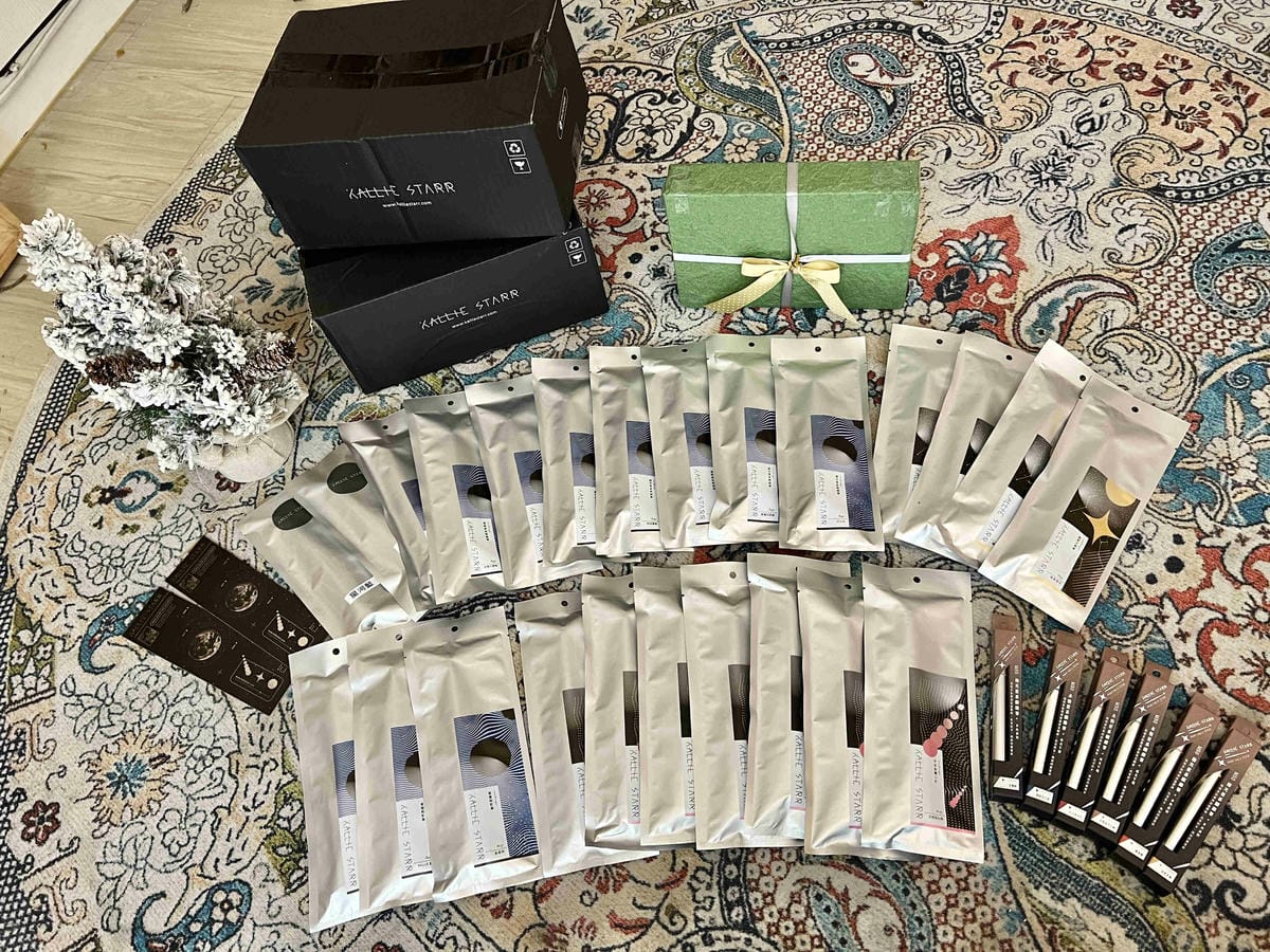 kalliestarr眼線液水眉筆旋轉口紅雙頭眼影筆 (1).jpg kalliestarr眼線液水眉筆旋轉口紅雙頭眼影筆 (1).jpg