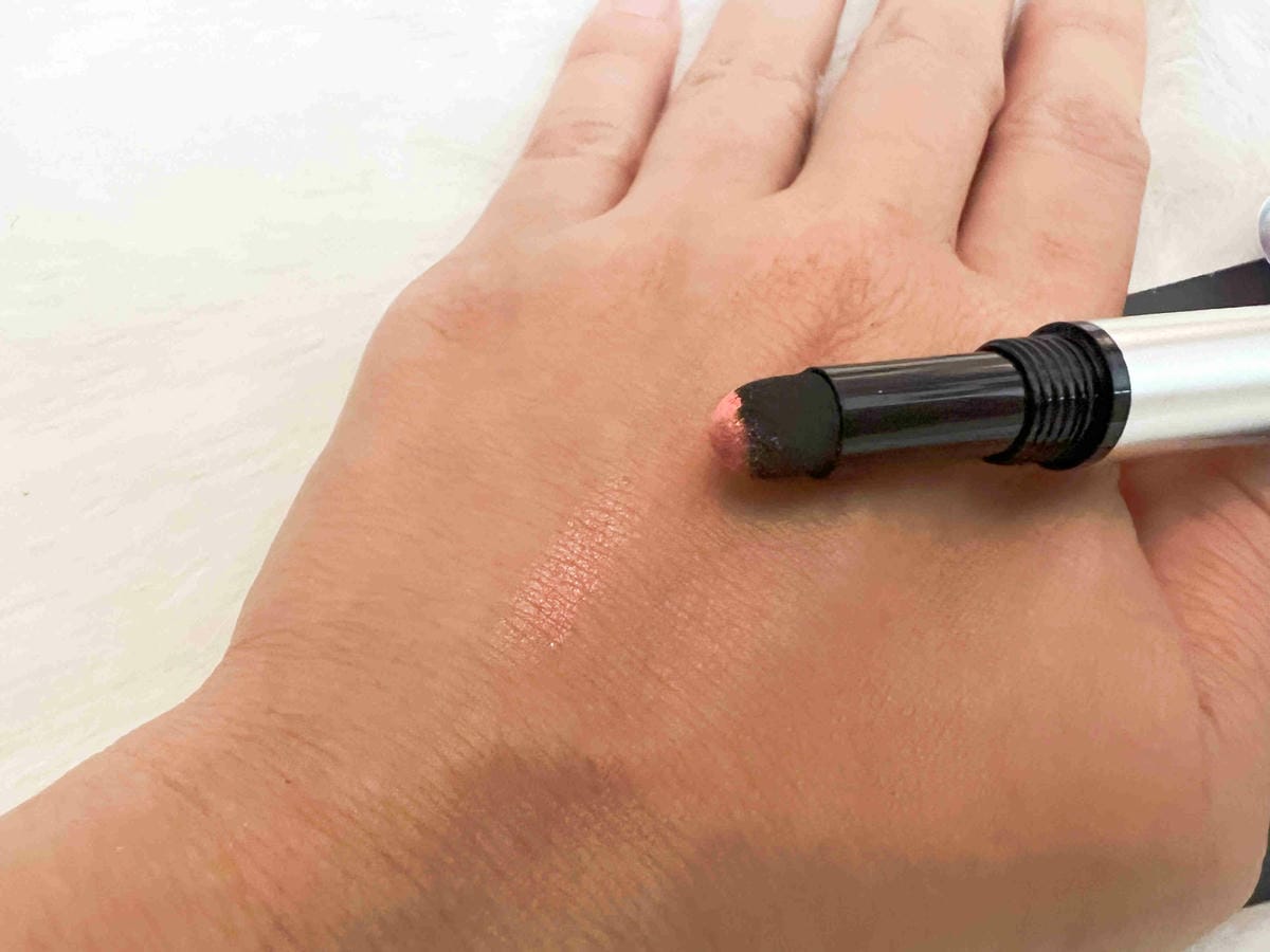 kalliestarr眼線液水眉筆旋轉口紅雙頭眼影筆 (9).jpg kalliestarr眼線液水眉筆旋轉口紅雙頭眼影筆 (9).jpg