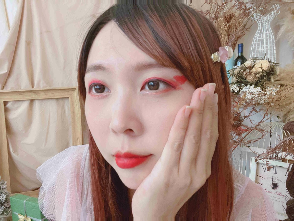 kalliestarr眼線液水眉筆旋轉口紅雙頭眼影筆 (104).jpg kalliestarr眼線液水眉筆旋轉口紅雙頭眼影筆 (104).jpg