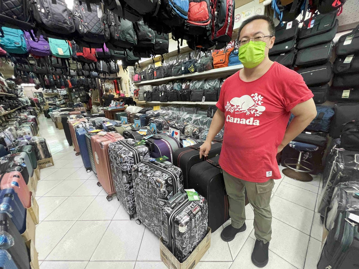 台北後火車站商圈推薦金埃及黛德美天美皮件 六分埔東東玩具(351).jpg 台北後火車站商圈推薦金埃及黛德美天美皮件 六分埔東東玩具(351).jpg