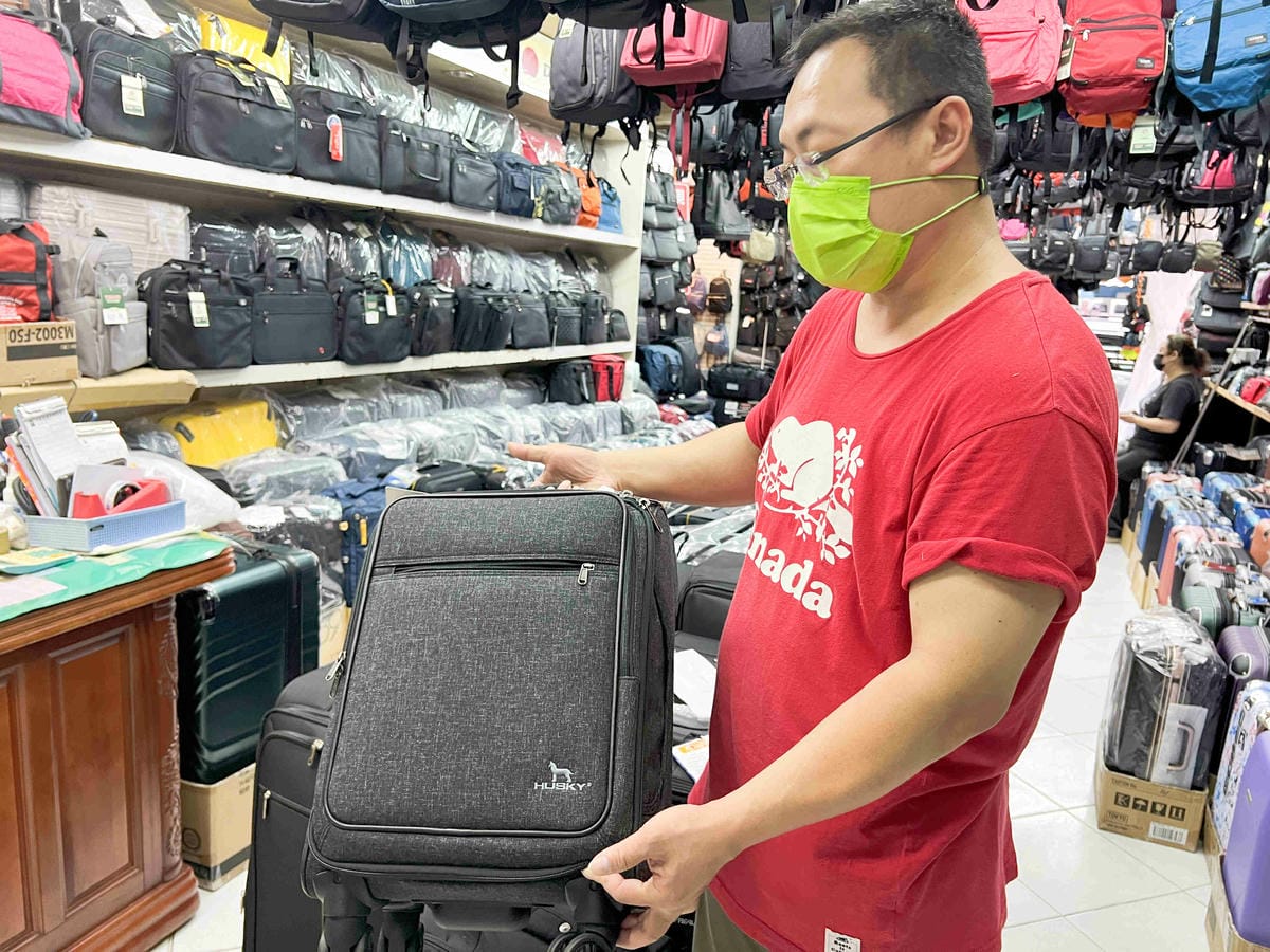 台北後火車站商圈推薦金埃及黛德美天美皮件 六分埔東東玩具(370).jpg 台北後火車站商圈推薦金埃及黛德美天美皮件 六分埔東東玩具(370).jpg