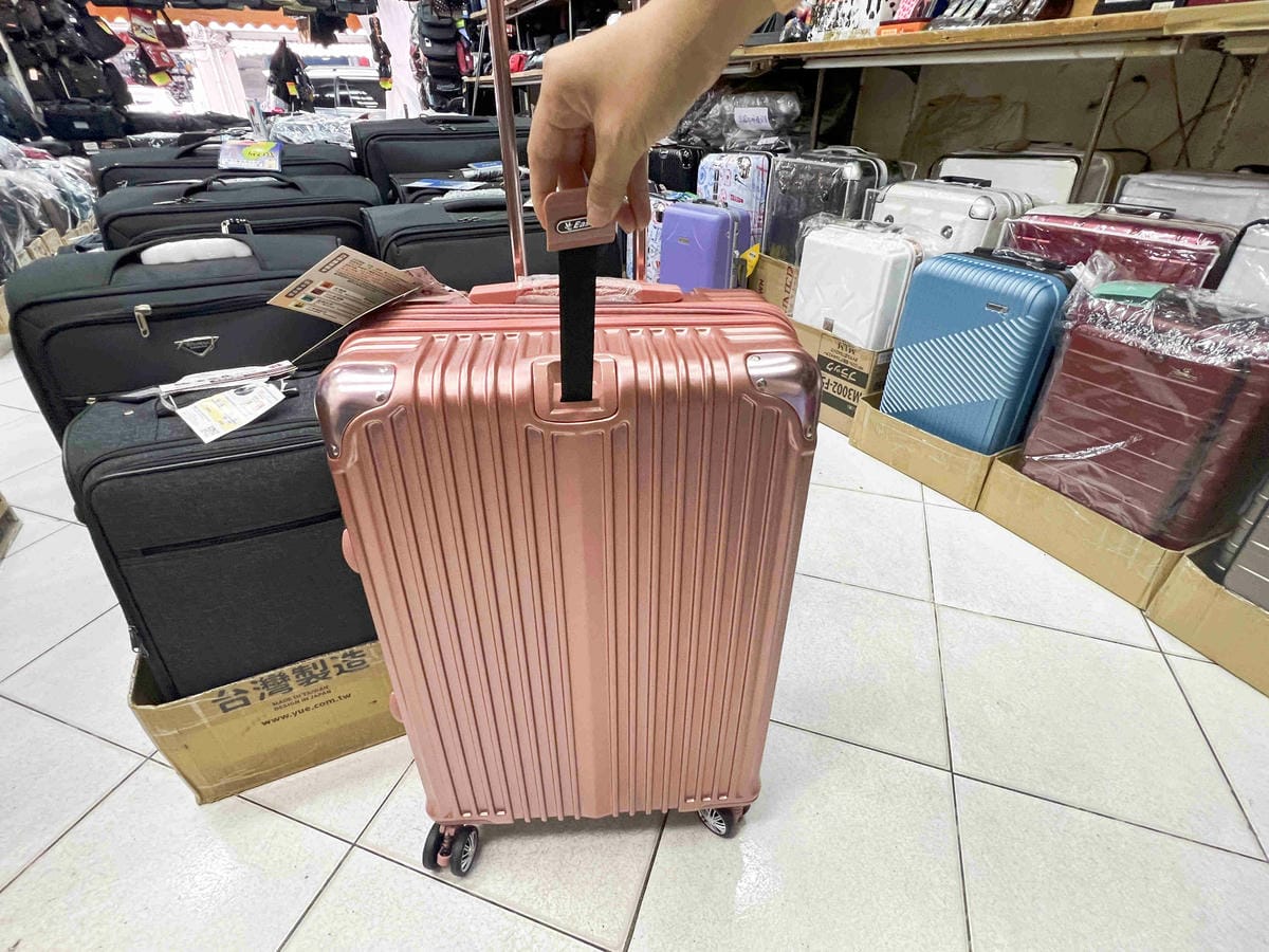 台北後火車站商圈推薦金埃及黛德美天美皮件 六分埔東東玩具(362).jpg 台北後火車站商圈推薦金埃及黛德美天美皮件 六分埔東東玩具(362).jpg