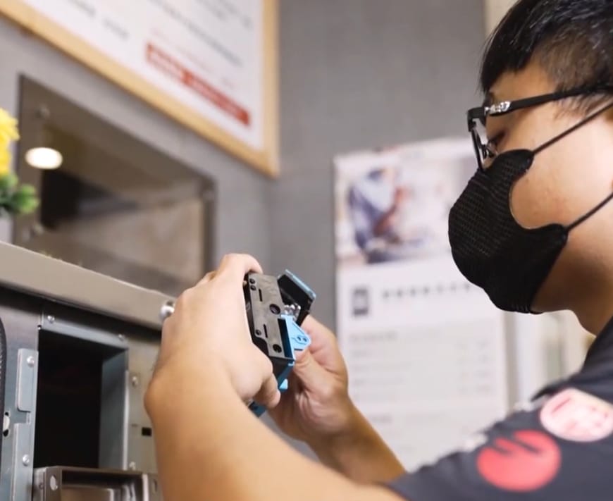 /tmp/php0nWqbH /tmp/php0nWqbH