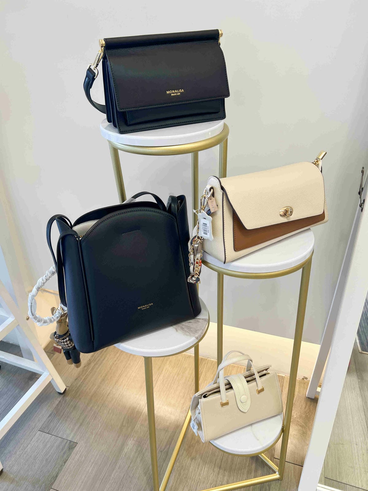 艾佩絲婚鞋 (10).jpg 艾佩絲婚鞋 (10).jpg