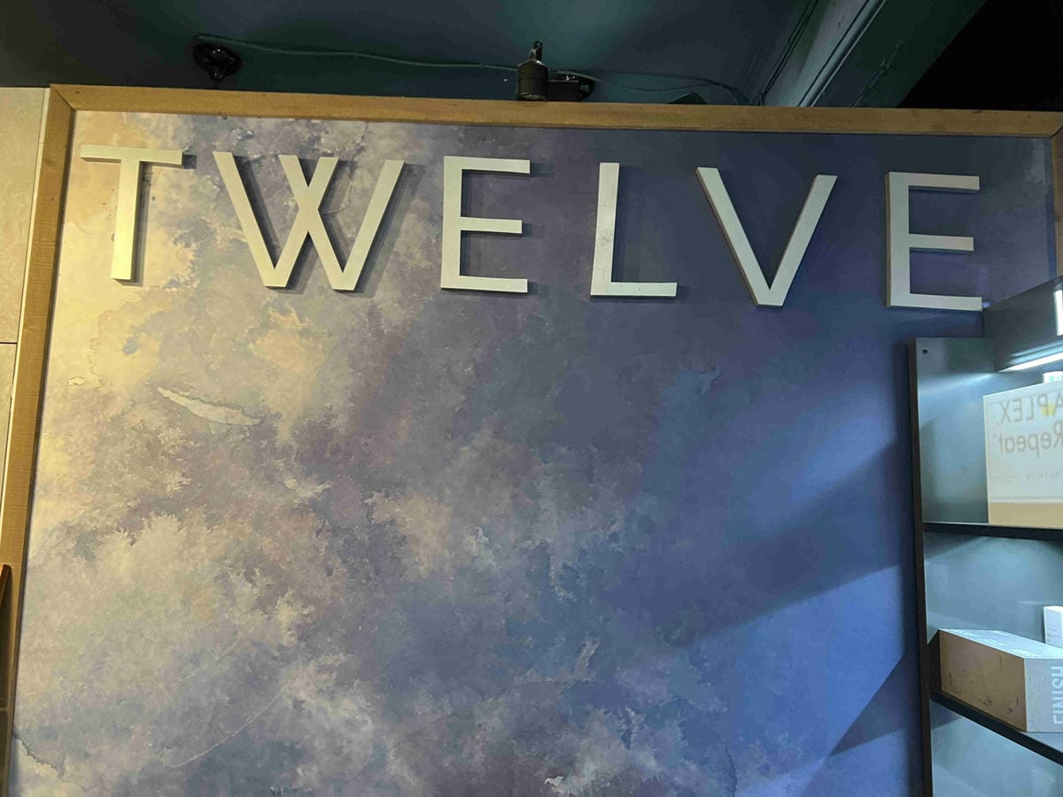 TWELVE HAIR (6).jpg TWELVE HAIR (6).jpg