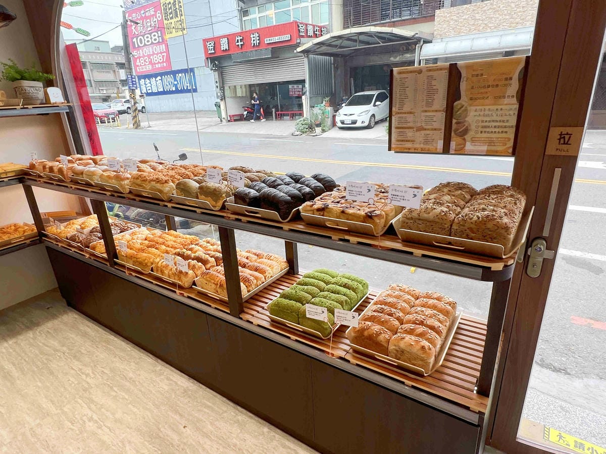 小鳥吃吐司 (12).jpg 小鳥吃吐司 (12).jpg