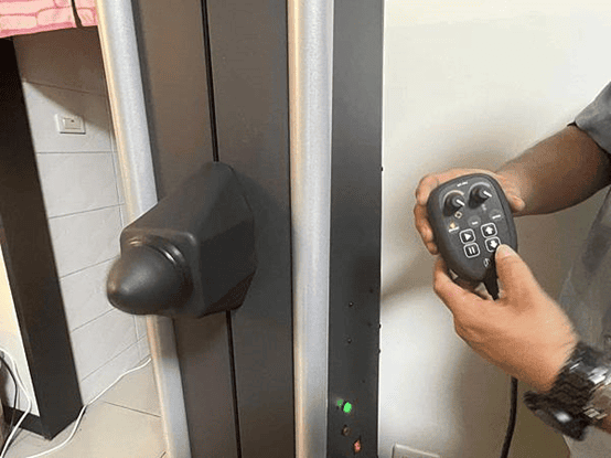 ［按摩機推薦］巧經松新式經絡按摩機 -舒緩按摩從頭到腳都能按，深層按摩設計如真人手按般舒服～