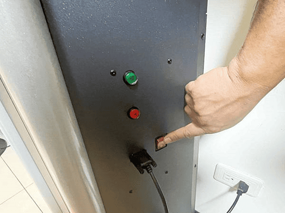 ［按摩機推薦］巧經松新式經絡按摩機 -舒緩按摩從頭到腳都能按，深層按摩設計如真人手按般舒服～