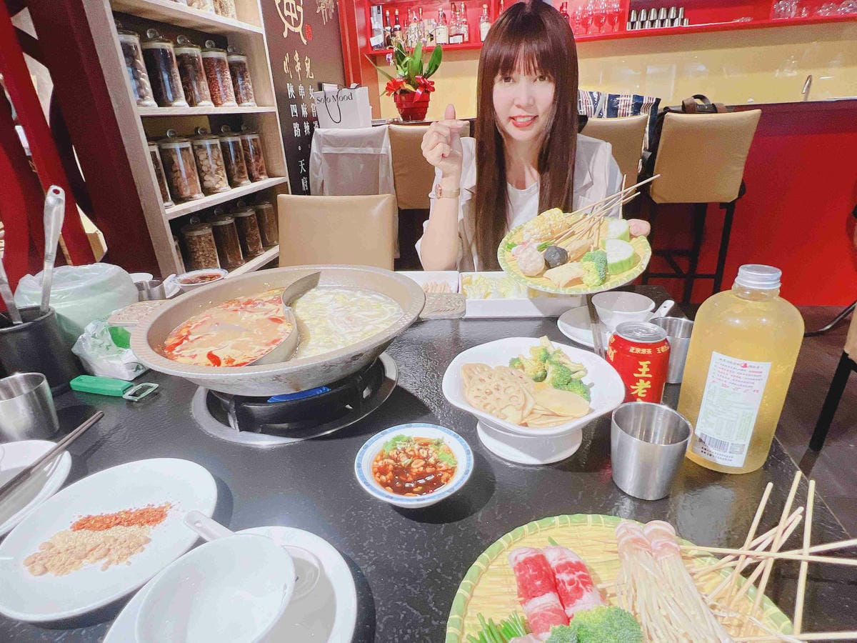 川串兒四川麻辣串串鍋 (35).jpg