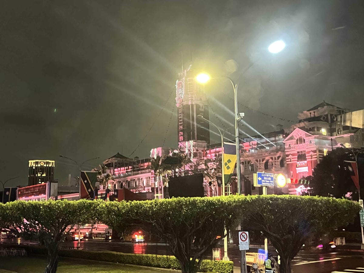 2023 Color Taipei 台北彩虹觀光巴士|最紅變裝皇后同遊導覽 (17).jpg 2023 Color Taipei 台北彩虹觀光巴士|最紅變裝皇后同遊導覽 (17).jpg