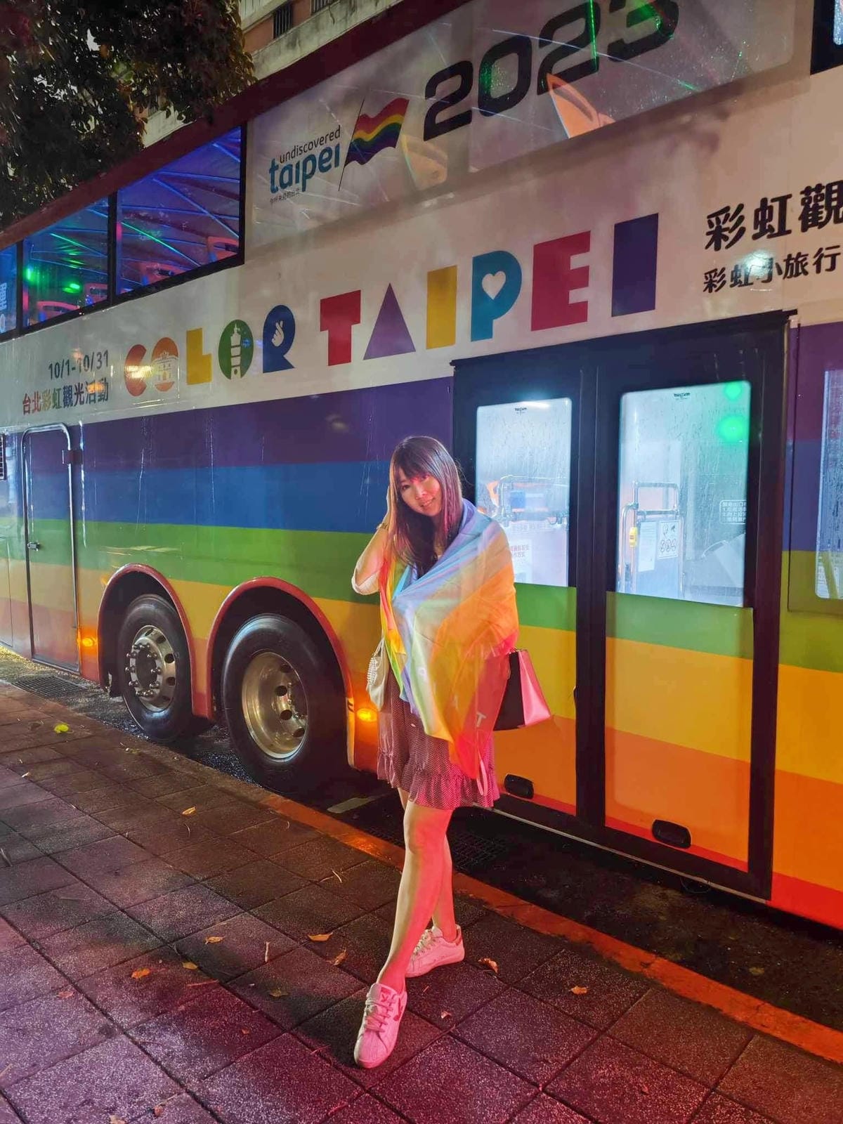 2023 Color Taipei 台北彩虹觀光巴士|最紅變裝皇后同遊導覽 (42).jpg 2023 Color Taipei 台北彩虹觀光巴士|最紅變裝皇后同遊導覽 (42).jpg