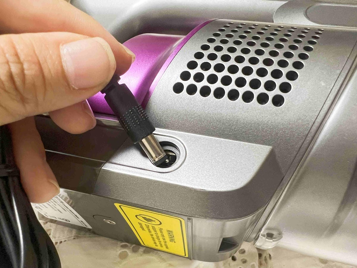 YTE無線高速渦輪吸塵器HC-1810E (49).jpg YTE無線高速渦輪吸塵器HC-1810E (49).jpg