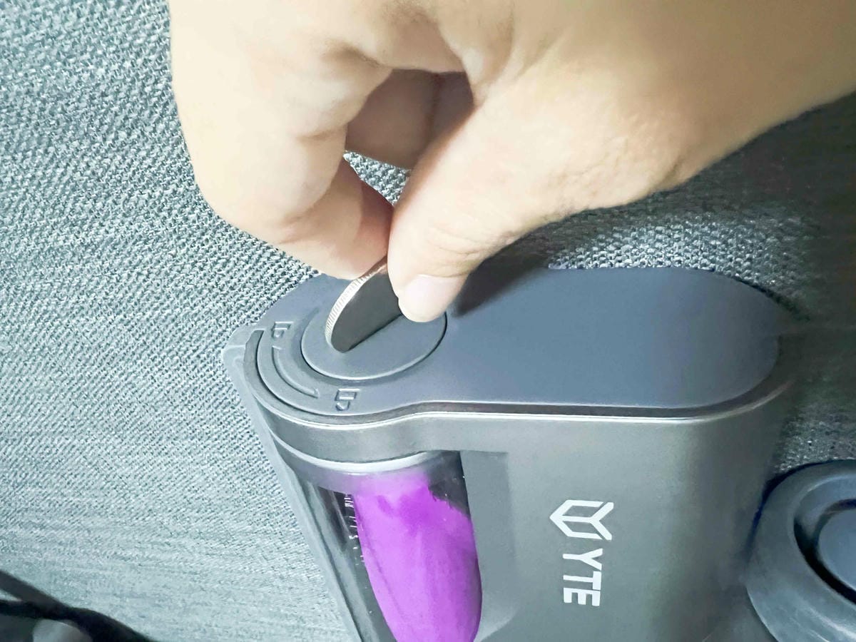 YTE無線高速渦輪吸塵器HC-1810E (26).jpg YTE無線高速渦輪吸塵器HC-1810E (26).jpg