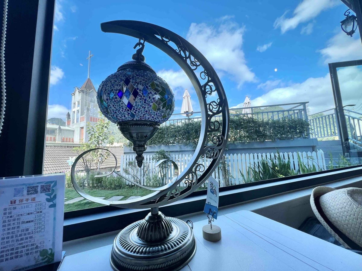 苗栗景點推薦獅潭仙草、後角烘培手作、幸福鐘樓、鐘樓古道、有機書店、獅生活減塑概念館、新店仙草、蜂蜜屋、獅潭教會、楓樹伯公廟、豬皮伯公廟、神秘小徑 (144).jpg 苗栗景點推薦獅潭仙草、後角烘培手作、幸福鐘樓、鐘樓古道、有機書店、獅生活減塑概念館、新店仙草、蜂蜜屋、獅潭教會、楓樹伯公廟、豬皮伯公廟、神秘小徑 (144).jpg