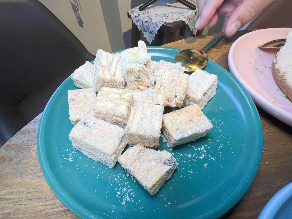 苗栗景點推薦獅潭仙草、後角烘培手作、幸福鐘樓、鐘樓古道、有機書店、獅生活減塑概念館、新店仙草、蜂蜜屋、獅潭教會、楓樹伯公廟、豬皮伯公廟、神秘小徑 (104).jpg 苗栗景點推薦獅潭仙草、後角烘培手作、幸福鐘樓、鐘樓古道、有機書店、獅生活減塑概念館、新店仙草、蜂蜜屋、獅潭教會、楓樹伯公廟、豬皮伯公廟、神秘小徑 (104).jpg