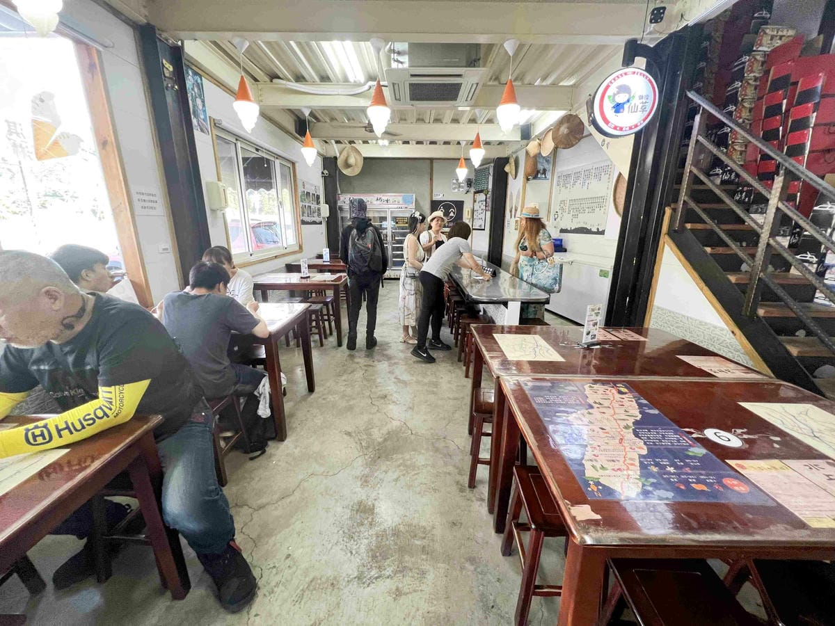 苗栗景點推薦獅潭仙草、後角烘培手作、幸福鐘樓、鐘樓古道、有機書店、獅生活減塑概念館、新店仙草、蜂蜜屋、獅潭教會、楓樹伯公廟、豬皮伯公廟、神秘小徑 (112).jpg 苗栗景點推薦獅潭仙草、後角烘培手作、幸福鐘樓、鐘樓古道、有機書店、獅生活減塑概念館、新店仙草、蜂蜜屋、獅潭教會、楓樹伯公廟、豬皮伯公廟、神秘小徑 (112).jpg