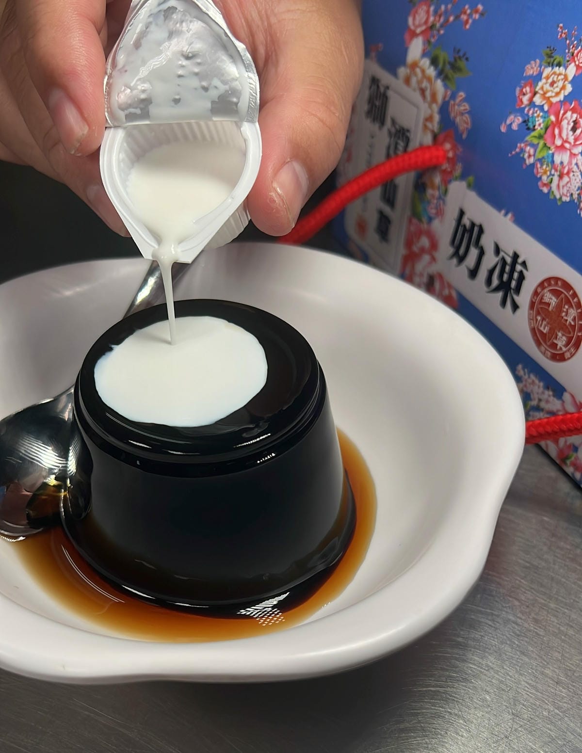 苗栗景點推薦獅潭仙草、後角烘培手作、幸福鐘樓、鐘樓古道、有機書店、獅生活減塑概念館、新店仙草、蜂蜜屋、獅潭教會、楓樹伯公廟、豬皮伯公廟、神秘小徑 (134).jpg 苗栗景點推薦獅潭仙草、後角烘培手作、幸福鐘樓、鐘樓古道、有機書店、獅生活減塑概念館、新店仙草、蜂蜜屋、獅潭教會、楓樹伯公廟、豬皮伯公廟、神秘小徑 (134).jpg