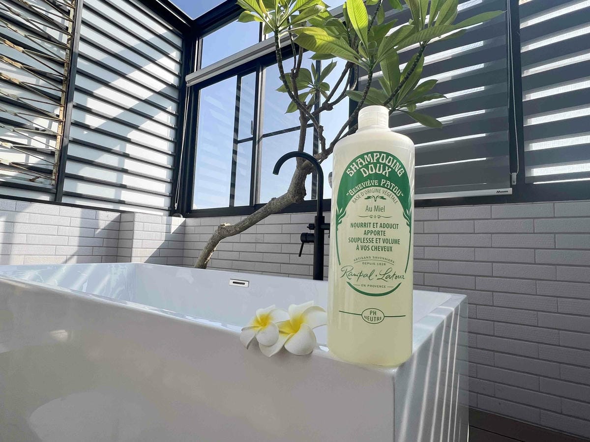 南法香頌忍冬蜂蜜洗髮精 (18).jpg 南法香頌忍冬蜂蜜洗髮精 (18).jpg