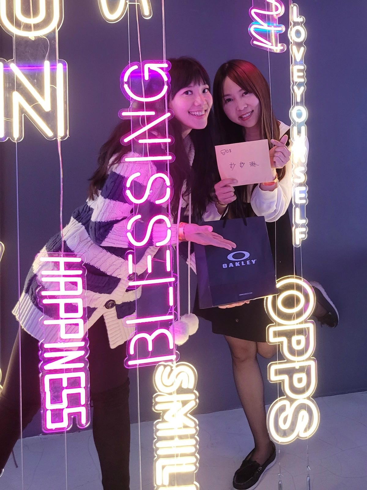 VIVAAPRTYROOM (57).jpg VIVAAPRTYROOM (57).jpg