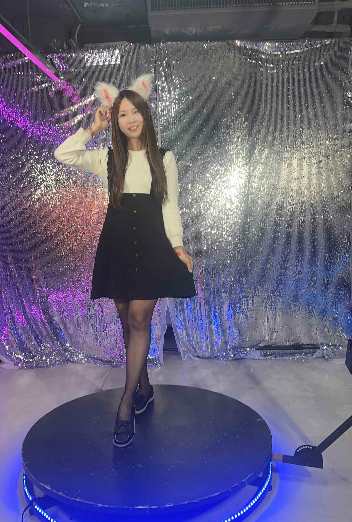 VIVAAPRTYROOM (45).jpg VIVAAPRTYROOM (45).jpg