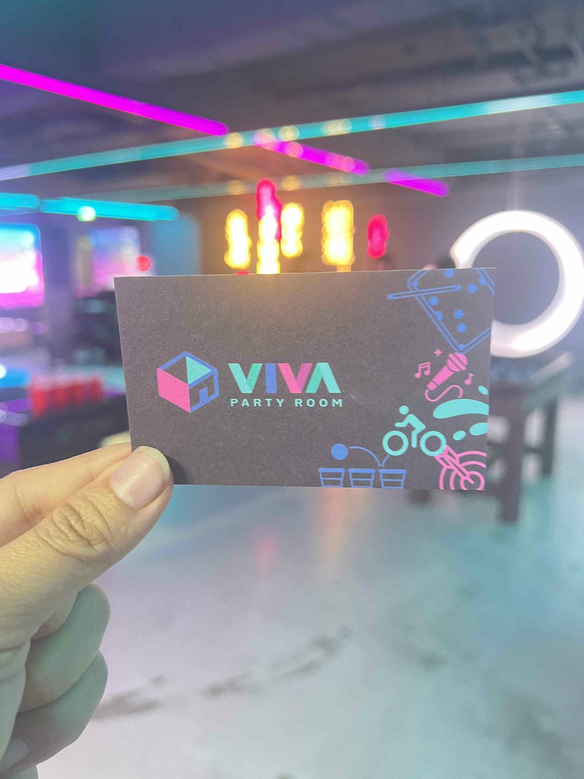 VIVAAPRTYROOM (50).jpg VIVAAPRTYROOM (50).jpg