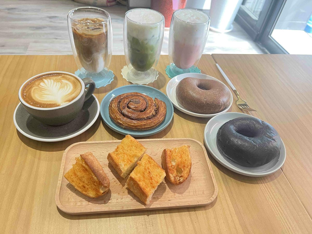 紅菓咖啡台南育德店 (1).jpg 紅菓咖啡台南育德店 (1).jpg