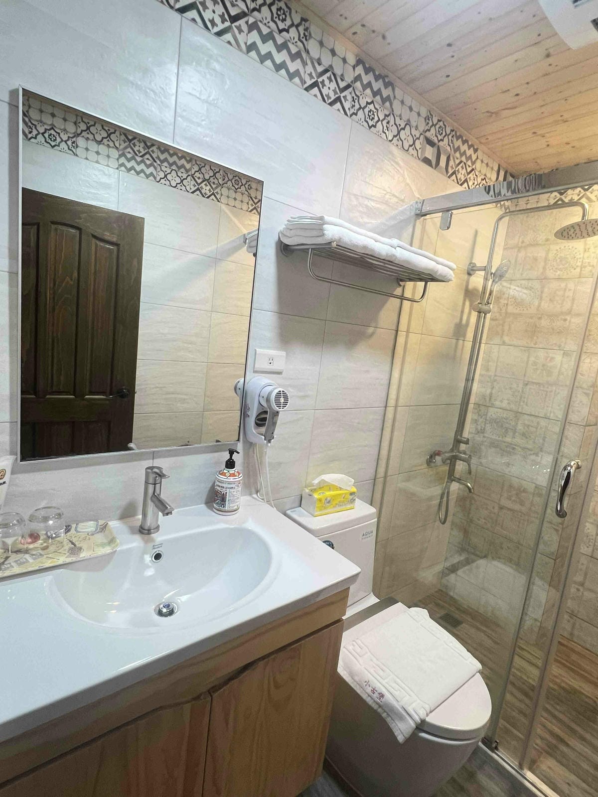 小古堡民宿 (28).jpg 小古堡民宿 (28).jpg