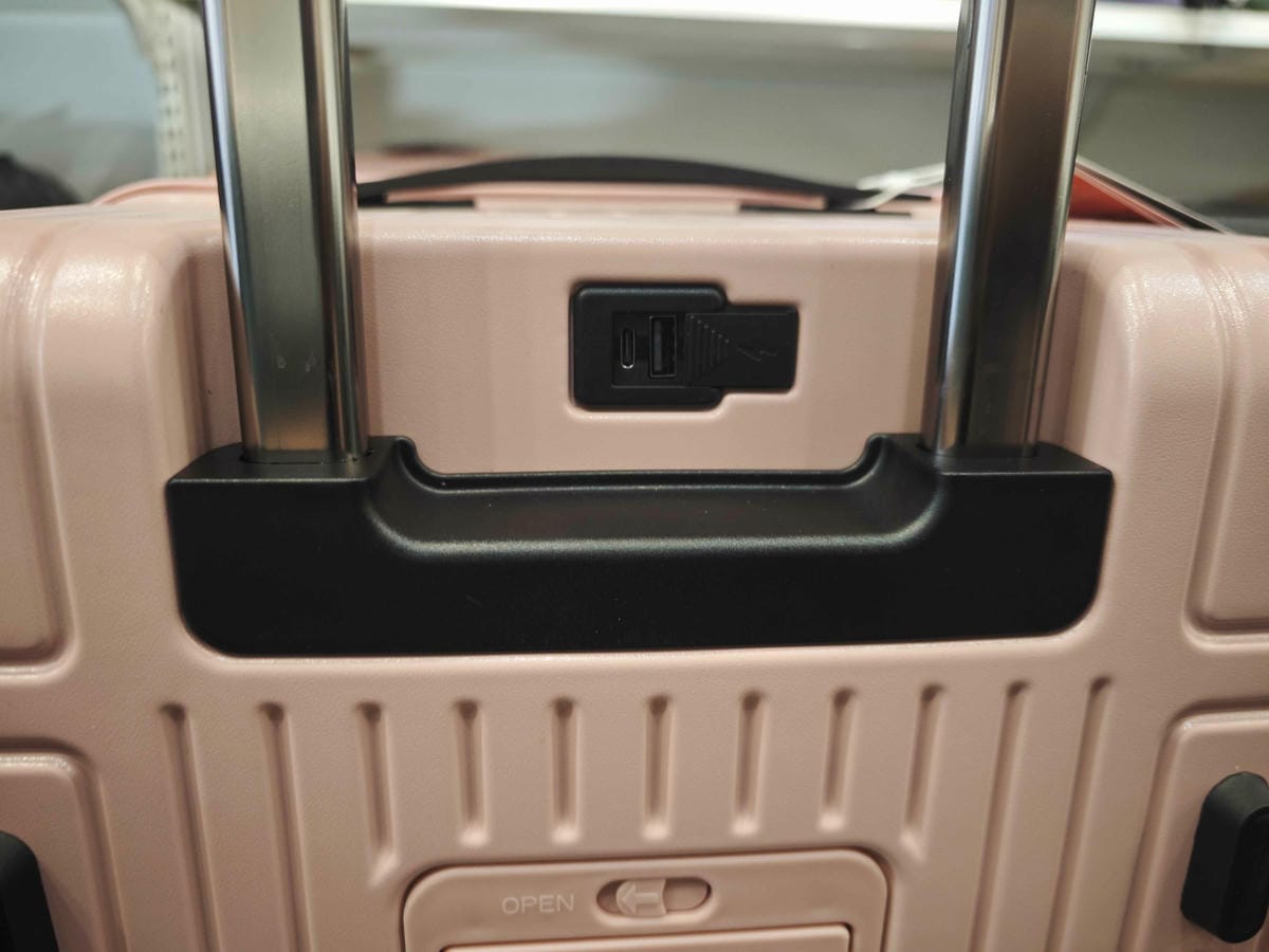 黑箱作業行李箱專賣 (68).jpg 黑箱作業行李箱專賣 (68).jpg