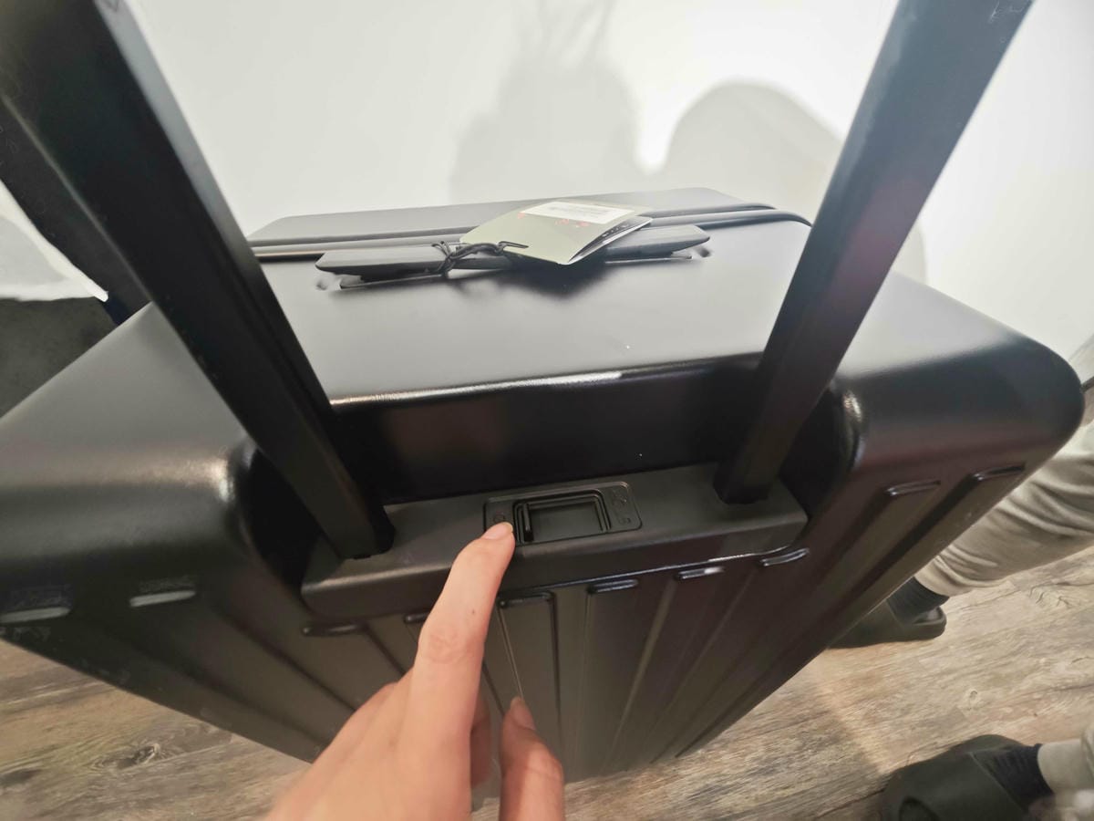 黑箱作業行李箱專賣 (11).jpg 黑箱作業行李箱專賣 (11).jpg