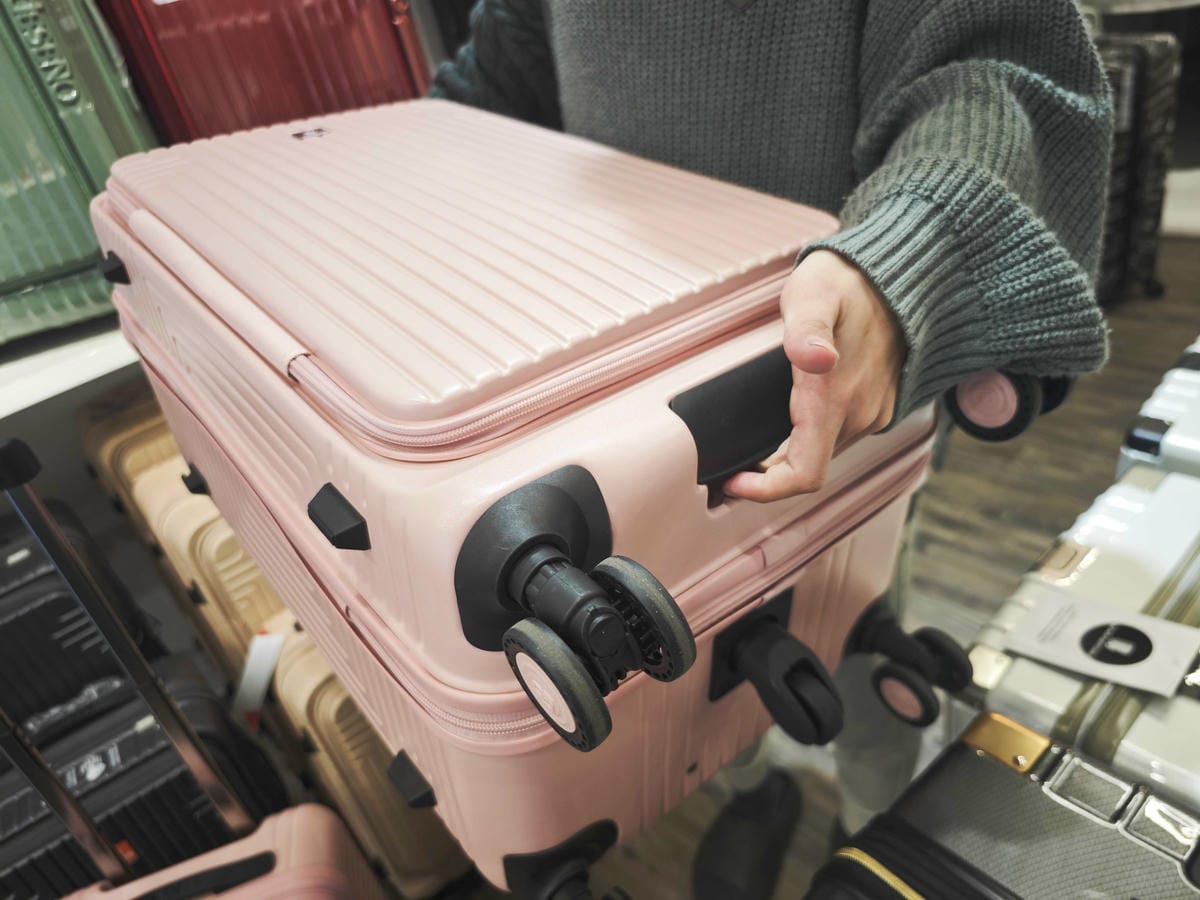 黑箱作業行李箱專賣 (73).jpg 黑箱作業行李箱專賣 (73).jpg