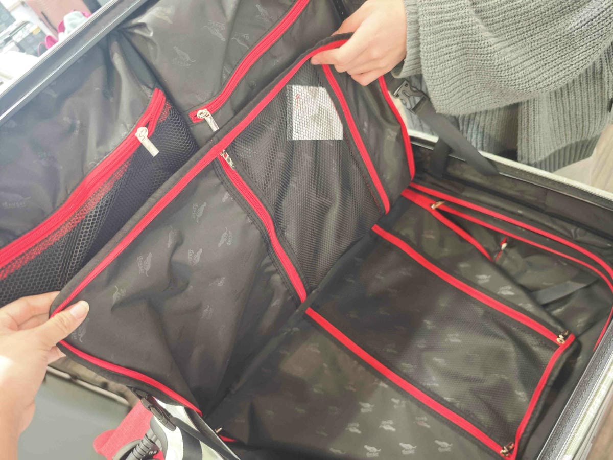 黑箱作業行李箱專賣 (28).jpg 黑箱作業行李箱專賣 (28).jpg