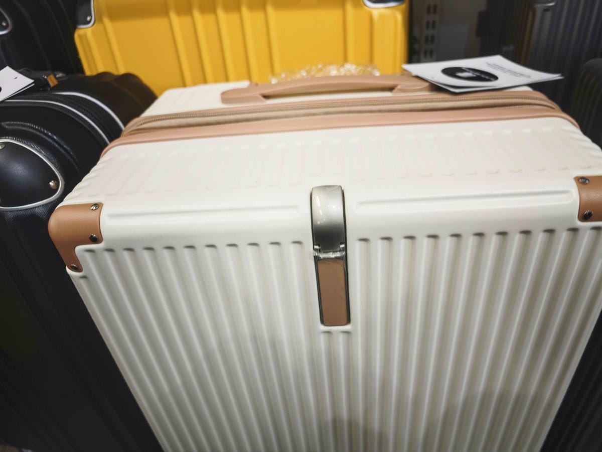 黑箱作業行李箱專賣 (33).jpg 黑箱作業行李箱專賣 (33).jpg