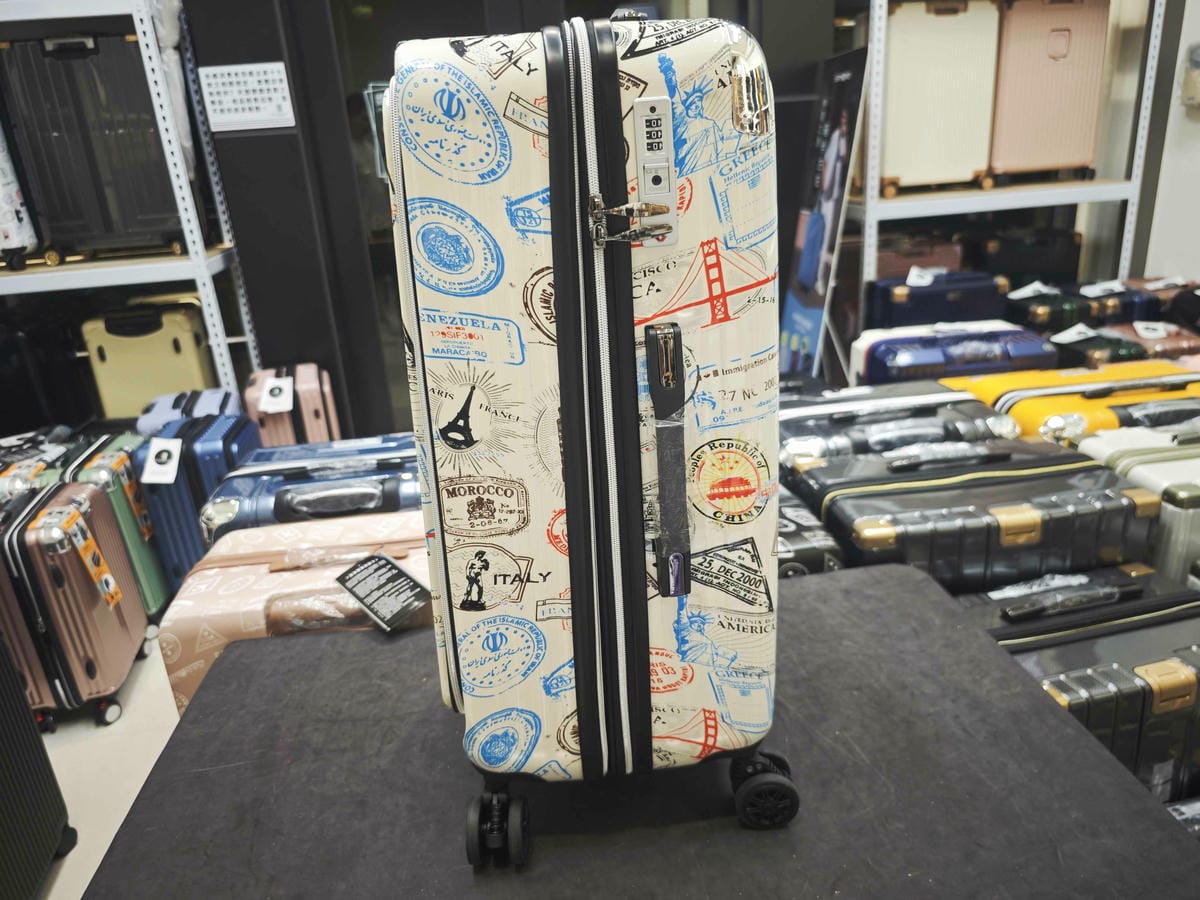 黑箱作業行李箱專賣店 (32).jpg 黑箱作業行李箱專賣店 (32).jpg