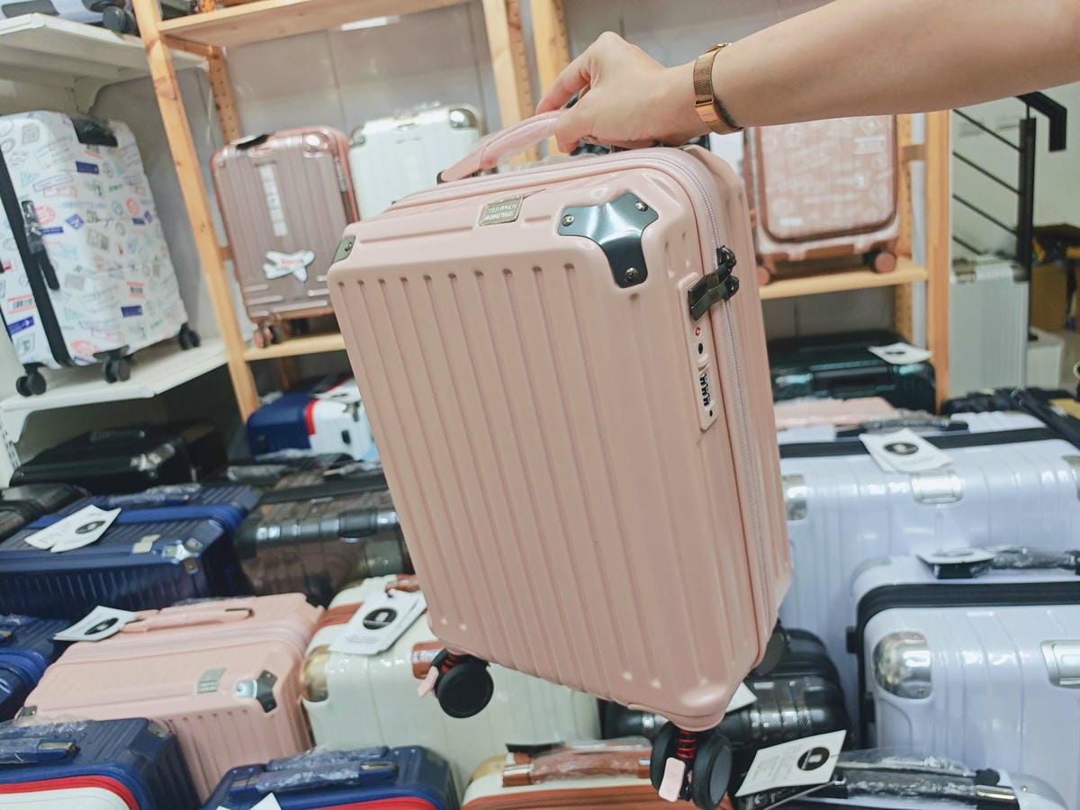 黑箱作業行李箱專賣店 (76).jpg 黑箱作業行李箱專賣店 (76).jpg