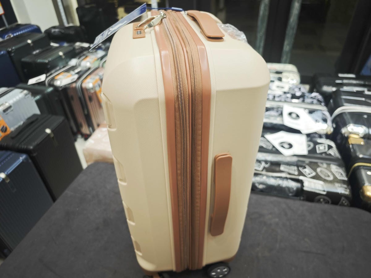 黑箱作業行李箱專賣店 (60).jpg 黑箱作業行李箱專賣店 (60).jpg