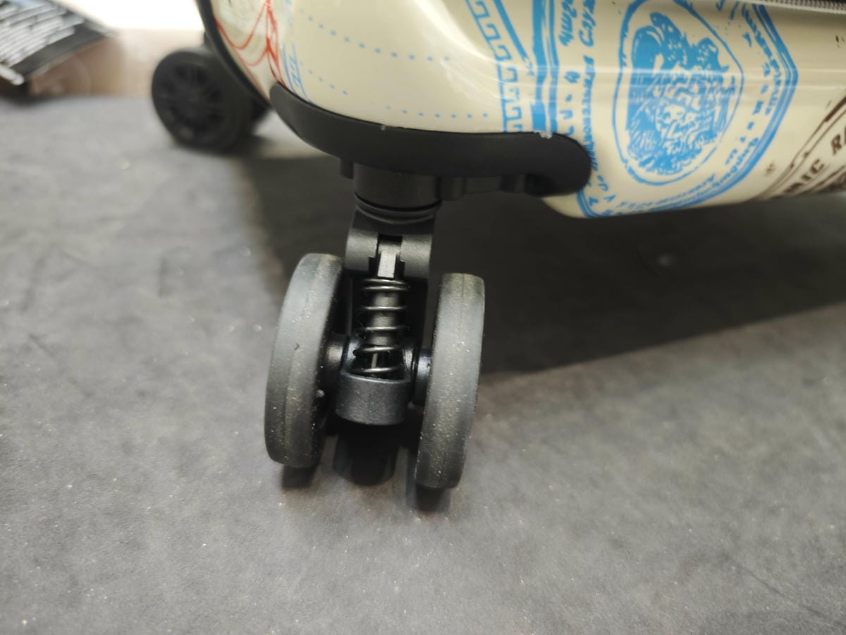 黑箱作業行李箱專賣店 (30).jpg 黑箱作業行李箱專賣店 (30).jpg