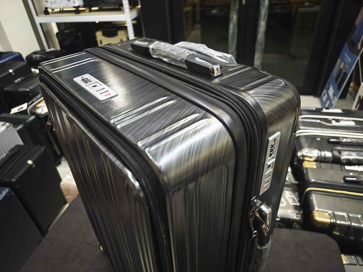 黑箱作業行李箱專賣店 (26).jpg 黑箱作業行李箱專賣店 (26).jpg