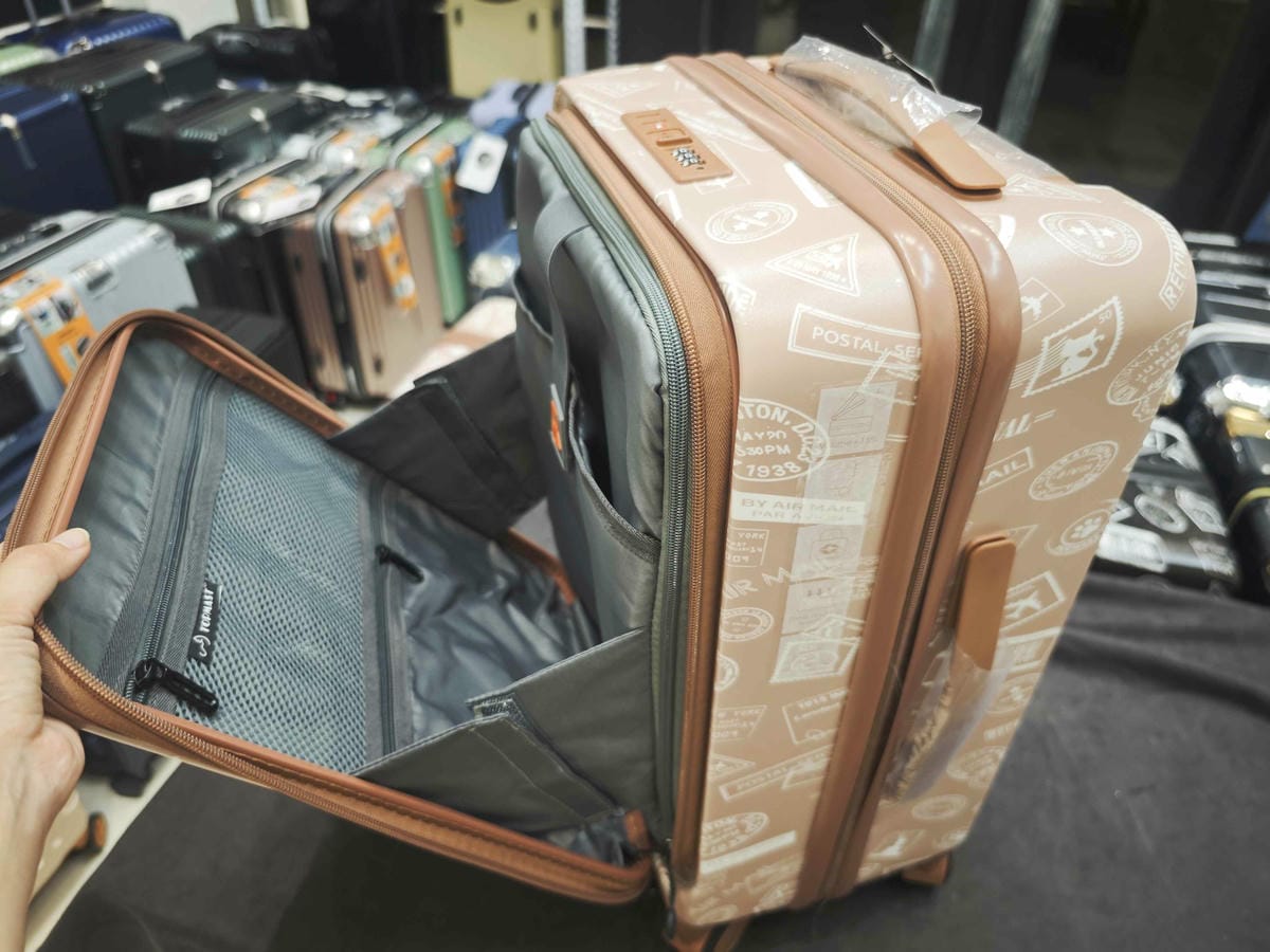 黑箱作業行李箱專賣店 (51).jpg 黑箱作業行李箱專賣店 (51).jpg