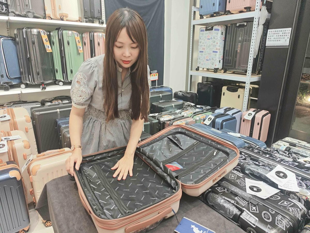 黑箱作業行李箱專賣店 (75).jpg 黑箱作業行李箱專賣店 (75).jpg