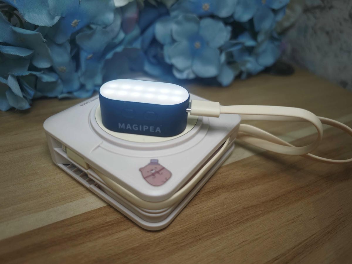 GEYAN萬用行動電源 (25).jpg GEYAN萬用行動電源 (25).jpg