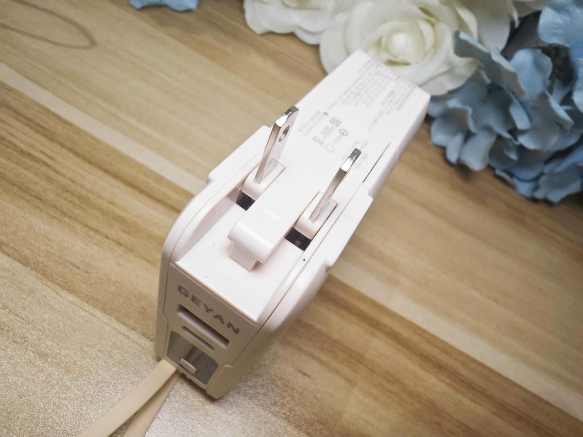 GEYAN萬用行動電源 (23).jpg GEYAN萬用行動電源 (23).jpg