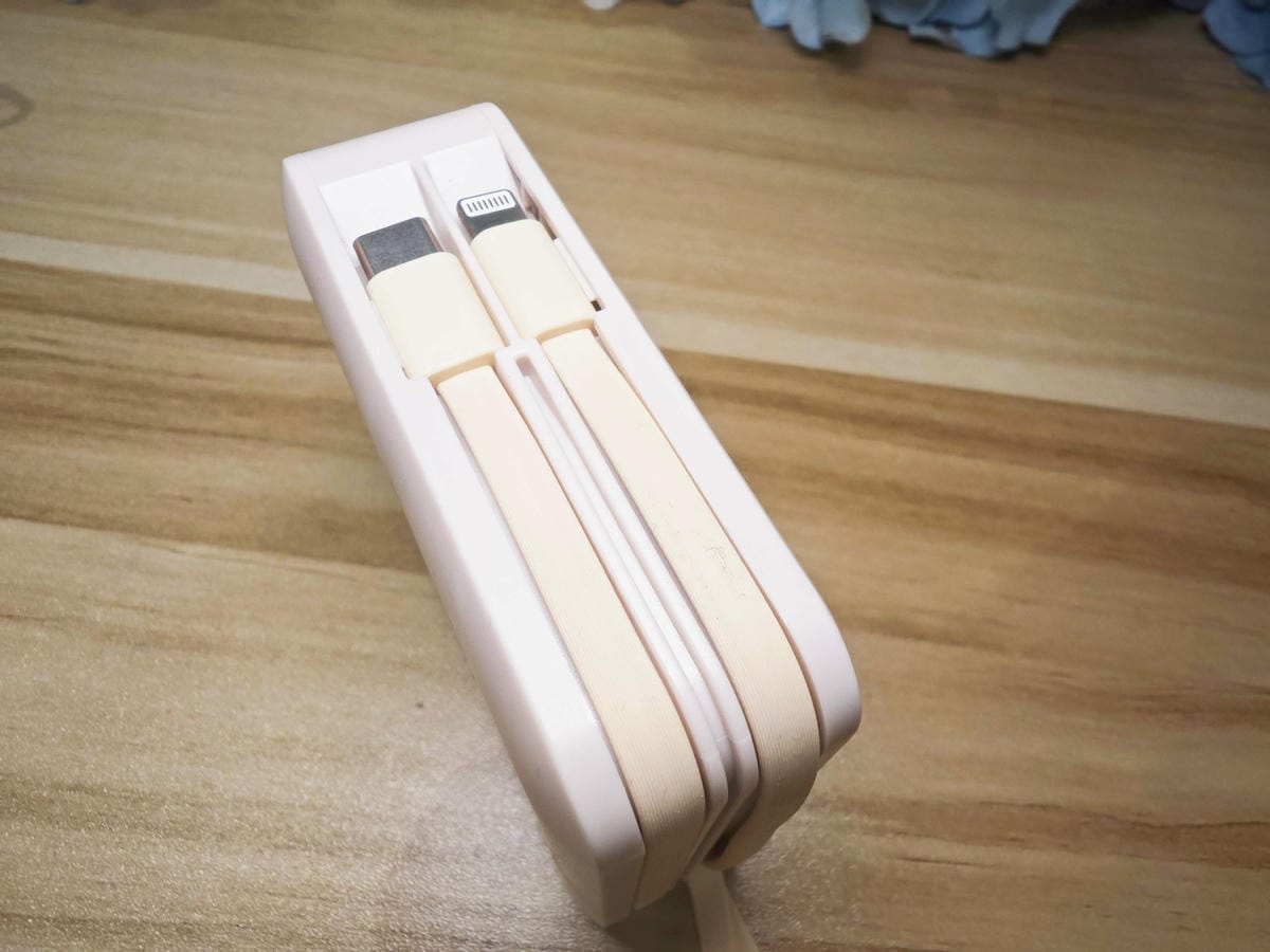 GEYAN萬用行動電源 (20).jpg GEYAN萬用行動電源 (20).jpg