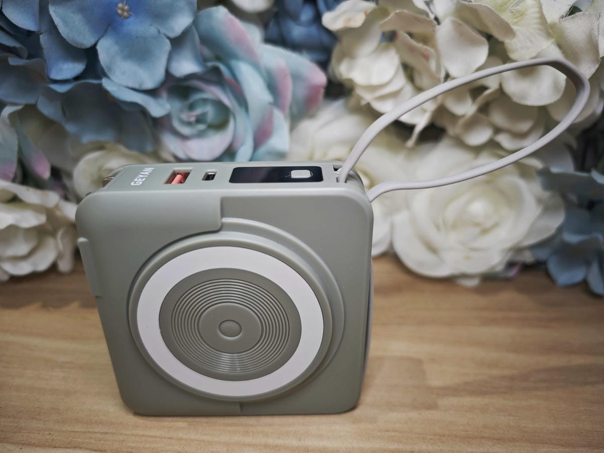 GEYAN萬用行動電源 (14).jpg GEYAN萬用行動電源 (14).jpg